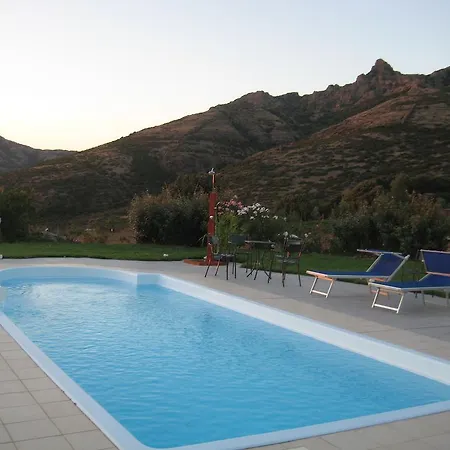 Country house Turismo Rurale La Miniera Fiorita *